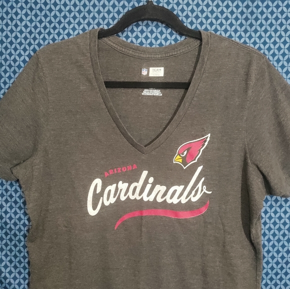 NFL Team Apparel - Ladies Arizona Cardinals short sleeve v-neck top. Size- XXL - Picture 2 of 6